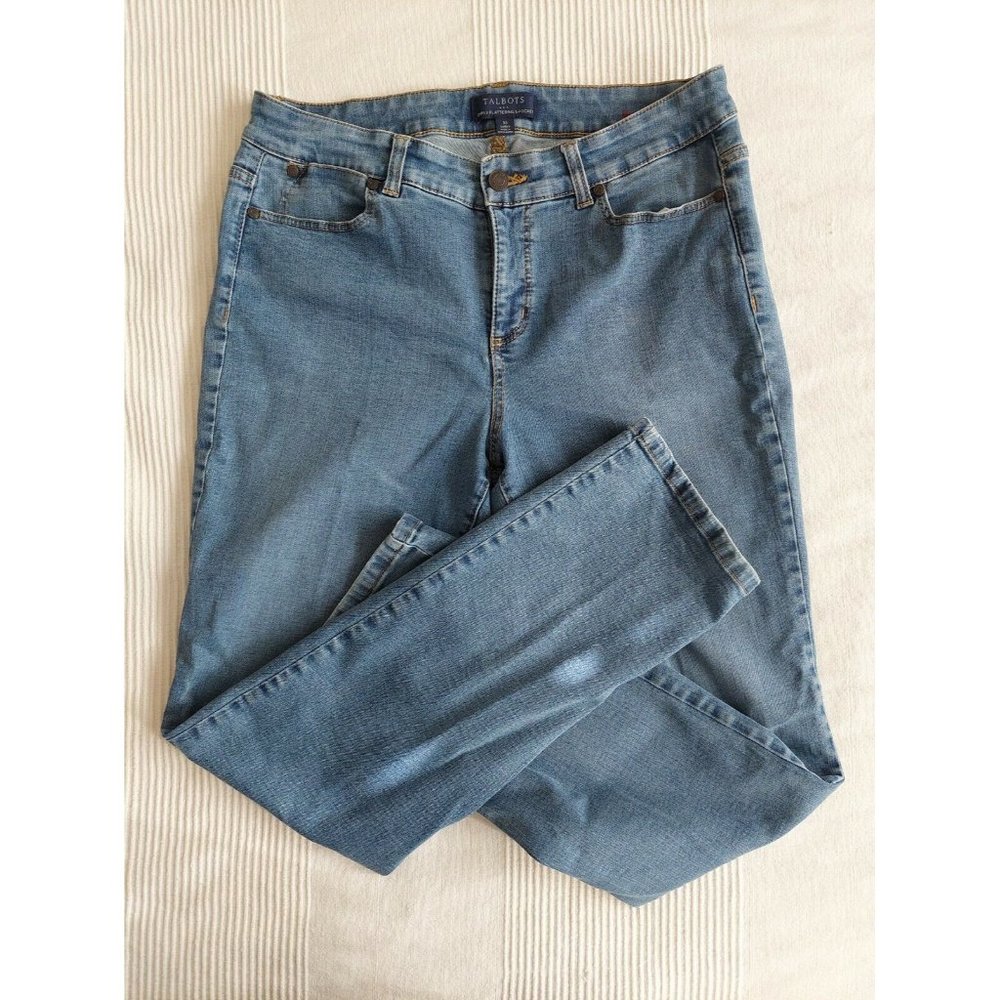 Talbots Jeans- Simply Flattering 5 Pocket Curvy Jeans Medium Wash Stretch